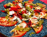Foto del paso 4 de la receta: Ensalada de tomate, pesto a mi manera y pipas