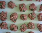 Foto del paso 1 de la receta: Sopa de albóndigas y berenjenas