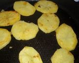 Foto del paso 6 de la receta: Pollo a la mostaza y al limón con papas