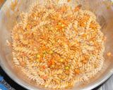 Foto del paso 2 de la receta: Pasta espiral con salsa tuco de carne con vegetales horneada