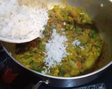 A picture of step 5 of Avocado rice.