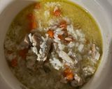 Foto langkah ke 3 dari resep Bubur Ikan Kembung Keju Wortel.