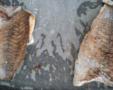 Foto del paso 6 de la receta: Pargo a la plancha con patatas especiadas y mayonesa de miso y yakiniku