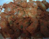 A picture of step 2 of Crispy prawns fry.