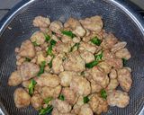Foto langkah ke 4 dari resep Tempe Kriuk Daun Jeruk.