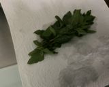 Une image de l'étape 3 de Taboulé aux tomates, légumes, raisins, herbes et épices.