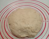 Foto langkah ke 5 dari resep Adonan Dasar Roti Tanpa Ulen Dengan Minyak.