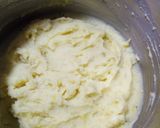Burgonya tojásos kolbásszal recept fázis 2 fotója