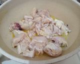Foto langkah ke 2 dari resep Ayam Kecap Mentega Simple.