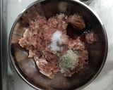 Hình bước làm 1 của món Thịt bằm xào ngô cái bang