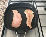 Foto del paso 2 de la receta: Pechuga con salsa de soja y cebolla