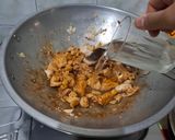 Foto langkah ke 4 dari resep Ayam Lada Putih ala Resto Bumbu Meresap 🍗🥬🌶.