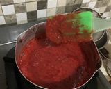 Foto langkah ke 3 dari resep Keto Strawberry Jam / Selai.