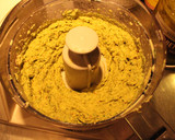 Foto del paso 1 de la receta: Hamburguesas falsas de garbanzos y  spaguettis con mayonesa de ajo