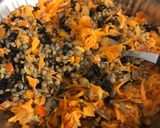 Foto del paso 5 de la receta: Hamburguesas de lentejas y porotos negros