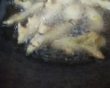 A picture of step 3 of Green Chilli Pakora.