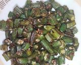 A picture of step 5 of Zeera fry bhindi.