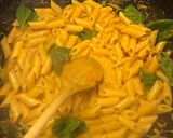 Foto del passaggio 2 della ricetta Penne rigate Philadelphia e Nduja