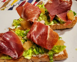 Foto del paso 5 de la receta: Tostas de jamón y más cositas 😋