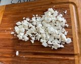 Une image de l'étape 8 de Salade de poireaux, tomates et concombre à la feta.