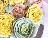 صورة لخطوة 16 من وصفة تورتة جنواز الشوكولاتة بكريمة الزبدة 🎂