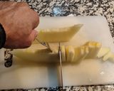 Foto del paso 3 de la receta: Brochetas de piña con frutas variadas