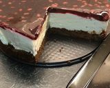 A picture of step 10 of Pomegranate Cheesecake.
