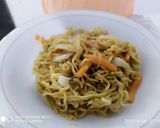 Foto langkah ke 6 dari resep Mie goreng ala ummah.