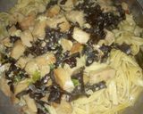 Foto langkah ke 5 dari resep Fettuccini Carbonara.