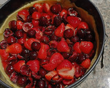 Foto del paso 7 de la receta: Tarta de cerezas y fresas (Cherry pie)