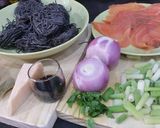 A picture of step 1 of Tagliatella al nero di sepia .