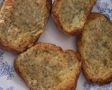 Foto langkah ke 4 dari resep Garlic Cheese Butter Bread.