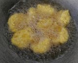 Foto langkah ke 4 dari resep Ampal Jagung a.k.a Dadar Jagung (Perkedel Jagung) w/ Telur.