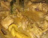 Foto langkah ke 3 dari resep Woku Ayam Rempah Daun.