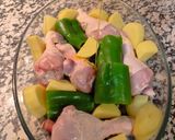 Foto del paso 4 de la receta: Muslitos con patatas y pimientos 😋😋