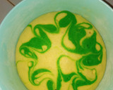 Foto langkah ke 6 dari resep Bolu mini anti gagal tanpa mixer tanpa oven.