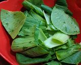 Foto langkah ke 1 dari resep Tumis Pokcoy Jamur.