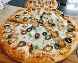 A picture of step 7 of Chicken Kabab Chunks Pizza 🍕🍕🍕.