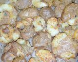 A picture of step 10 of Cheesy smashed potatoes.