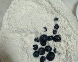 A picture of step 6 of Blueberry cup cakes/muffins#kidsrecipechallenge#4wkschallenge.