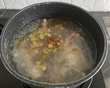 Foto langkah ke 3 dari resep Sop Oyong Ceker.