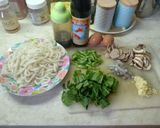Foto langkah ke 1 dari resep Udon goreng.