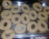 A picture of step 8 of Doughnuts.