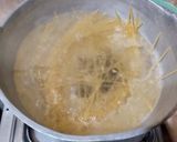 Foto langkah ke 2 dari resep Spaghetti Aglio Olio.