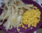 Foto langkah ke 1 dari resep Tumis Jamur Jagung Saos Tiram.