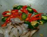 Foto langkah ke 2 dari resep Tumis udang buncis.