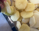 Foto del paso 1 de la receta: Papas a la crema con champiñones 🍄