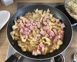 Une image de l'étape 3 de Riz à l’espagnol, pleurotes et jambon au safran.