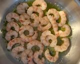 A picture of step 5 of Pasta with shrimp, tarragon and lemon.