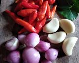 Foto langkah ke 1 dari resep Sambel Petis.